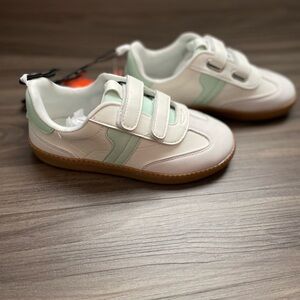 Wonder Nation Kids White and Mint Velcro tape Sneakers size 12C Unisex -NWT
